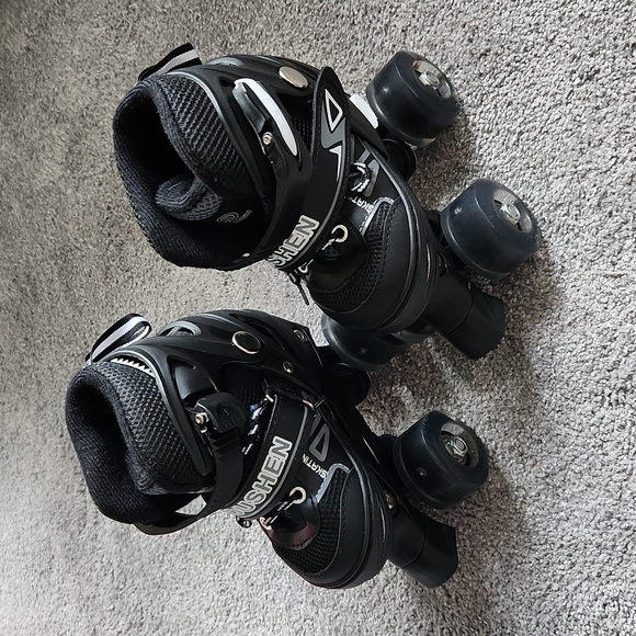 Other - Size small kids light up skates